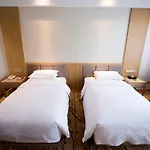 Metropark Hotel
